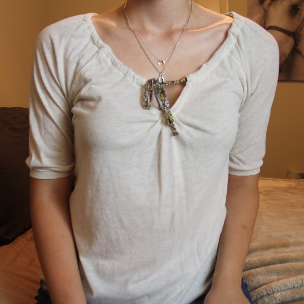 Hollister Lightweight Top